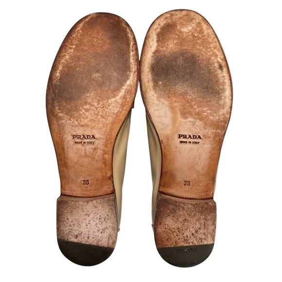 Prada Wmns 36 US 6 Tan Patent Driving Loafer Shoes Quiet Luxury Designer Flats - Picture 4 of 8